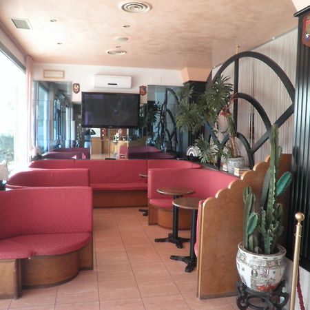 Hotel Touring Sottomarina Esterno foto