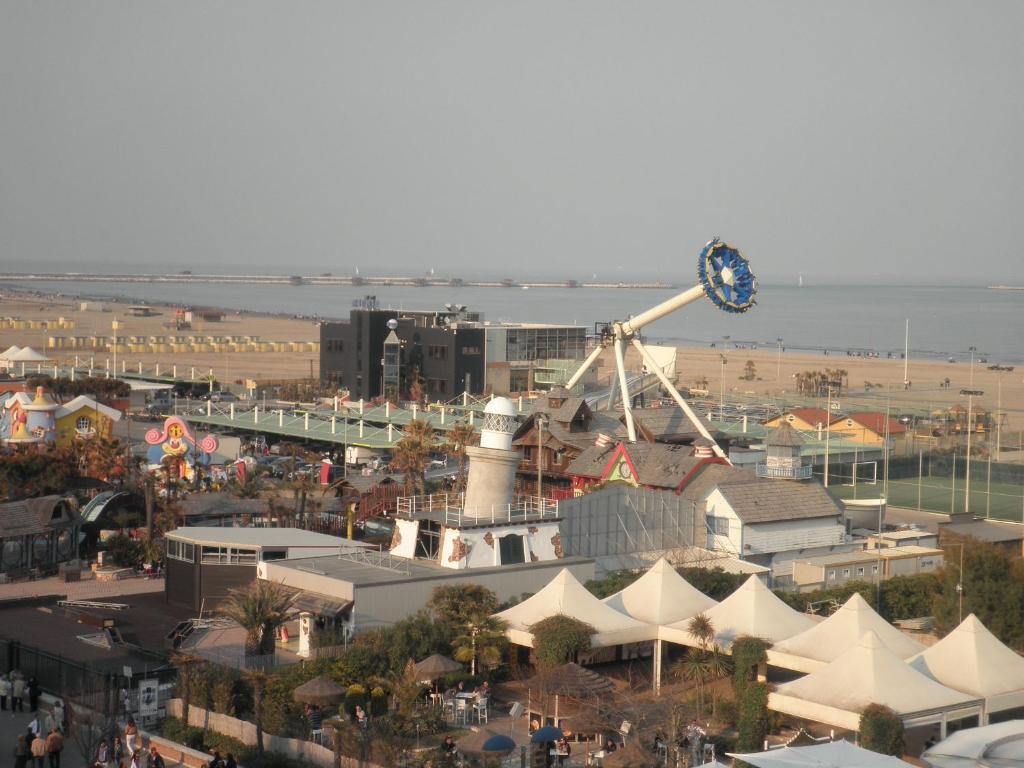Hotel Touring Sottomarina Esterno foto