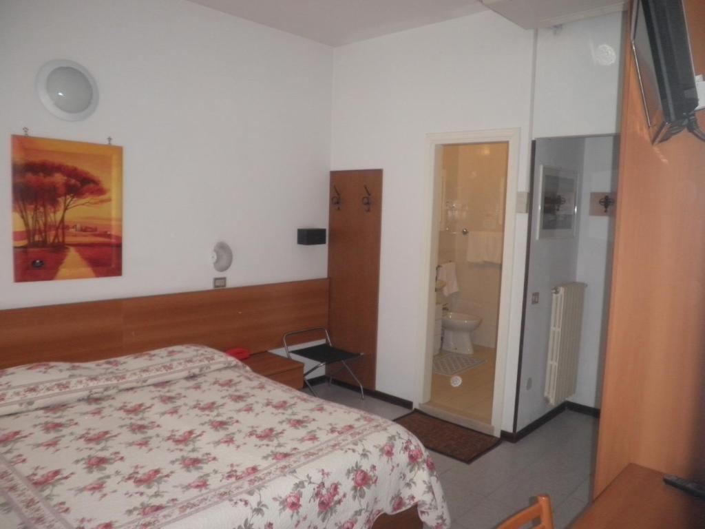 Hotel Touring Sottomarina Camera foto