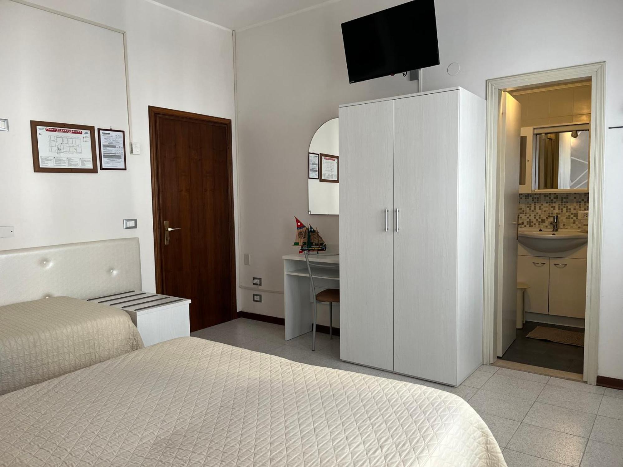 Hotel Touring Sottomarina Esterno foto
