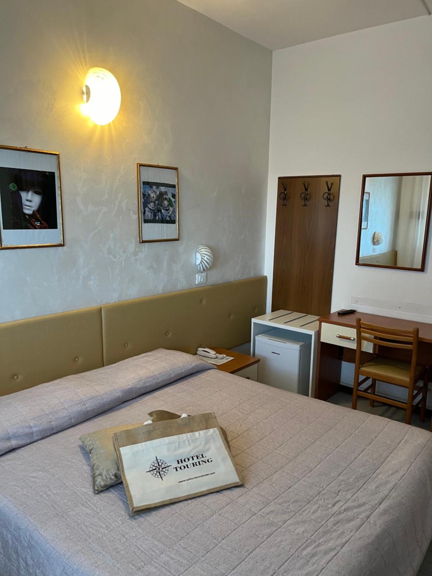 Hotel Touring Sottomarina Esterno foto
