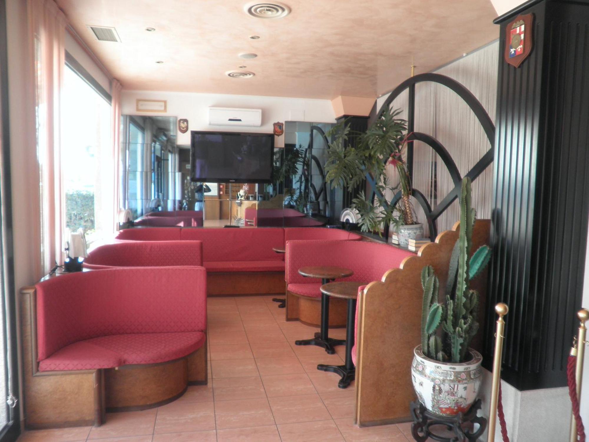 Hotel Touring Sottomarina Esterno foto