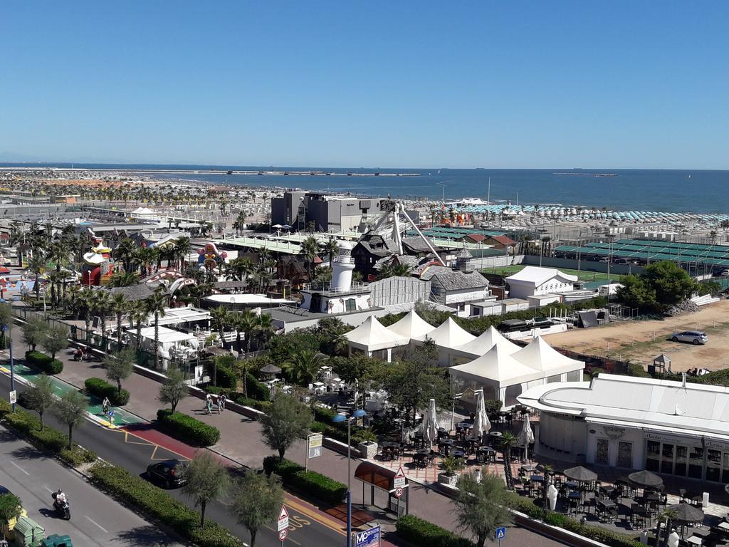 Hotel Touring Sottomarina Esterno foto